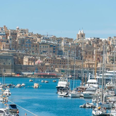 Authentic Gf Apartment With Terrace At The 3 Cities Marina Cospicua Eksteriør billede