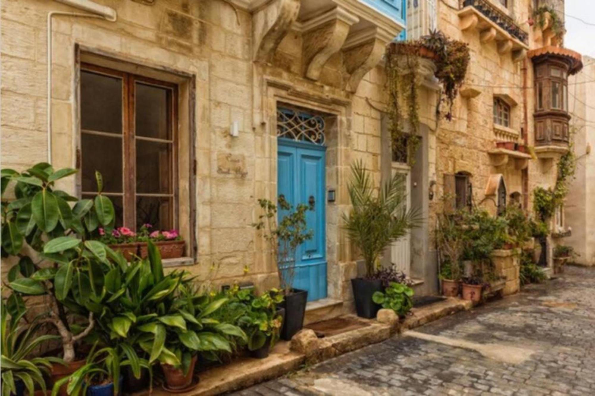 Authentic Gf Apartment With Terrace At The 3 Cities Marina Cospicua Eksteriør billede