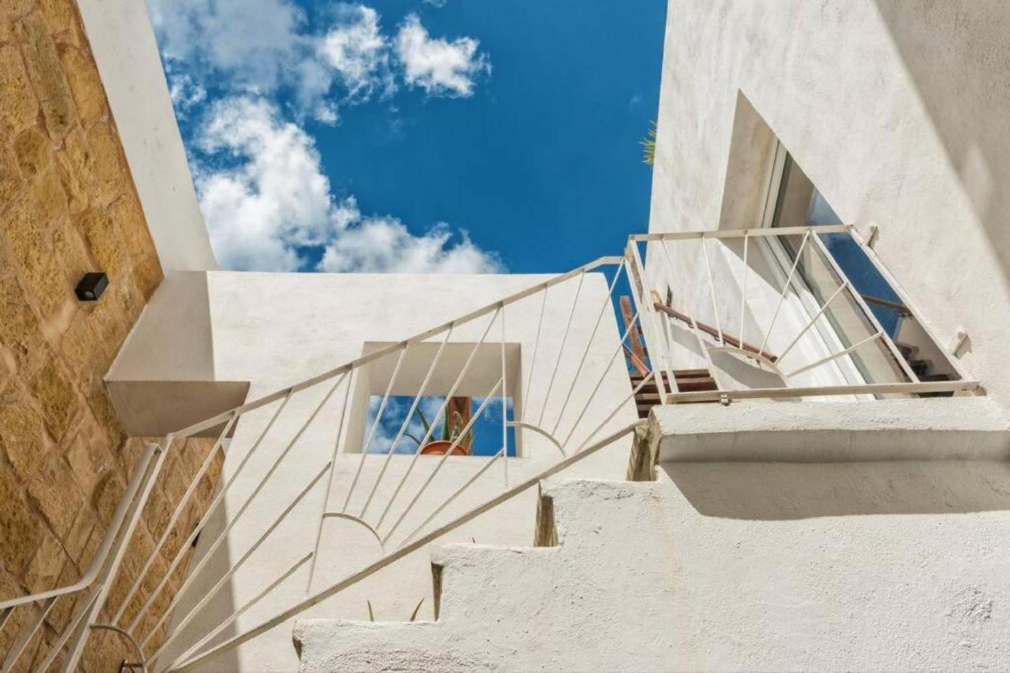 Authentic Gf Apartment With Terrace At The 3 Cities Marina Cospicua Eksteriør billede