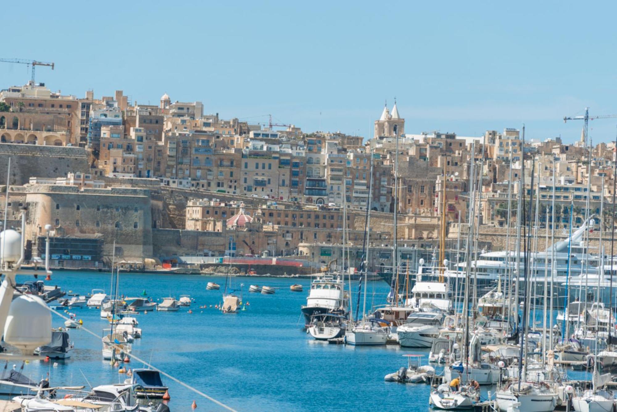 Authentic Gf Apartment With Terrace At The 3 Cities Marina Cospicua Eksteriør billede
